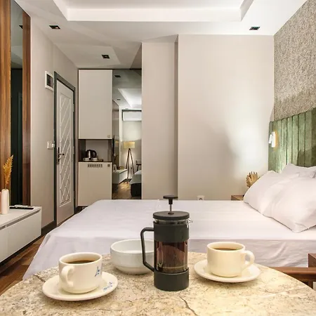 Hotel La Mia 3*