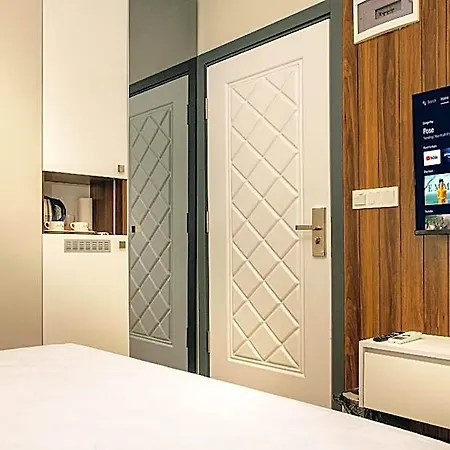 La Mia Hotel 3*